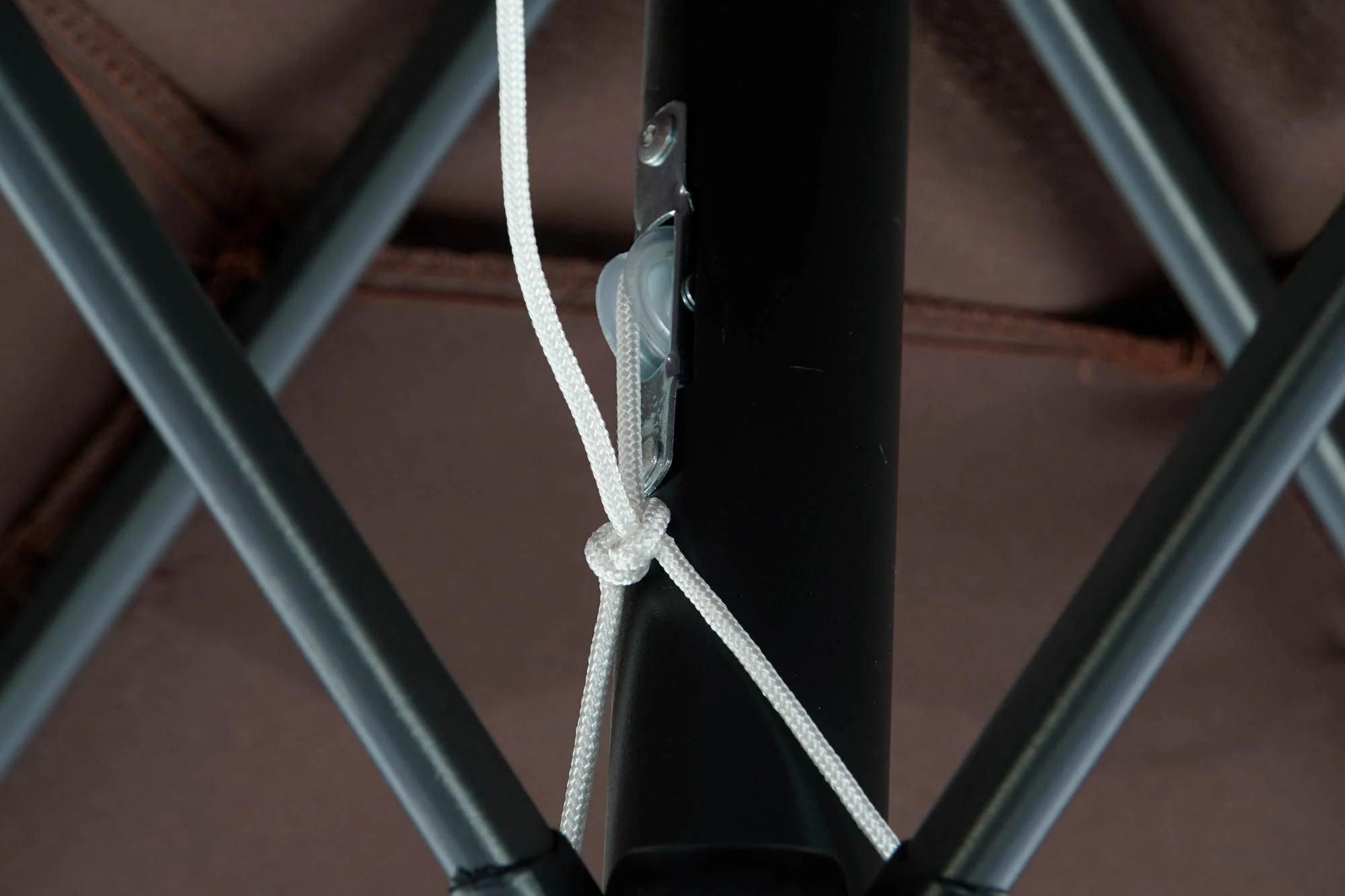 Parasol poliester 270*270*225cm plegable - Imagen 4